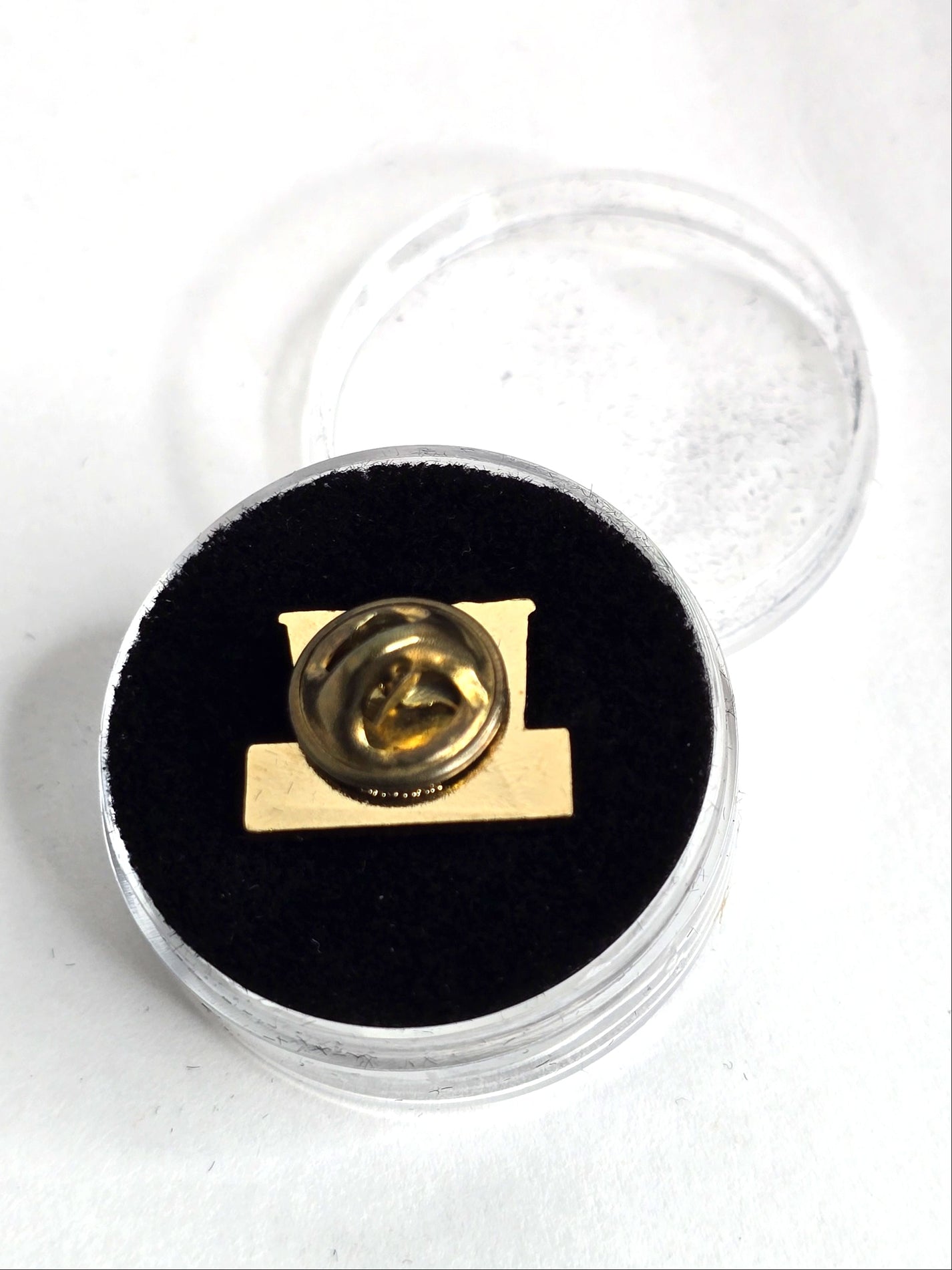 United Auto Worker Lapel Pin Collectible