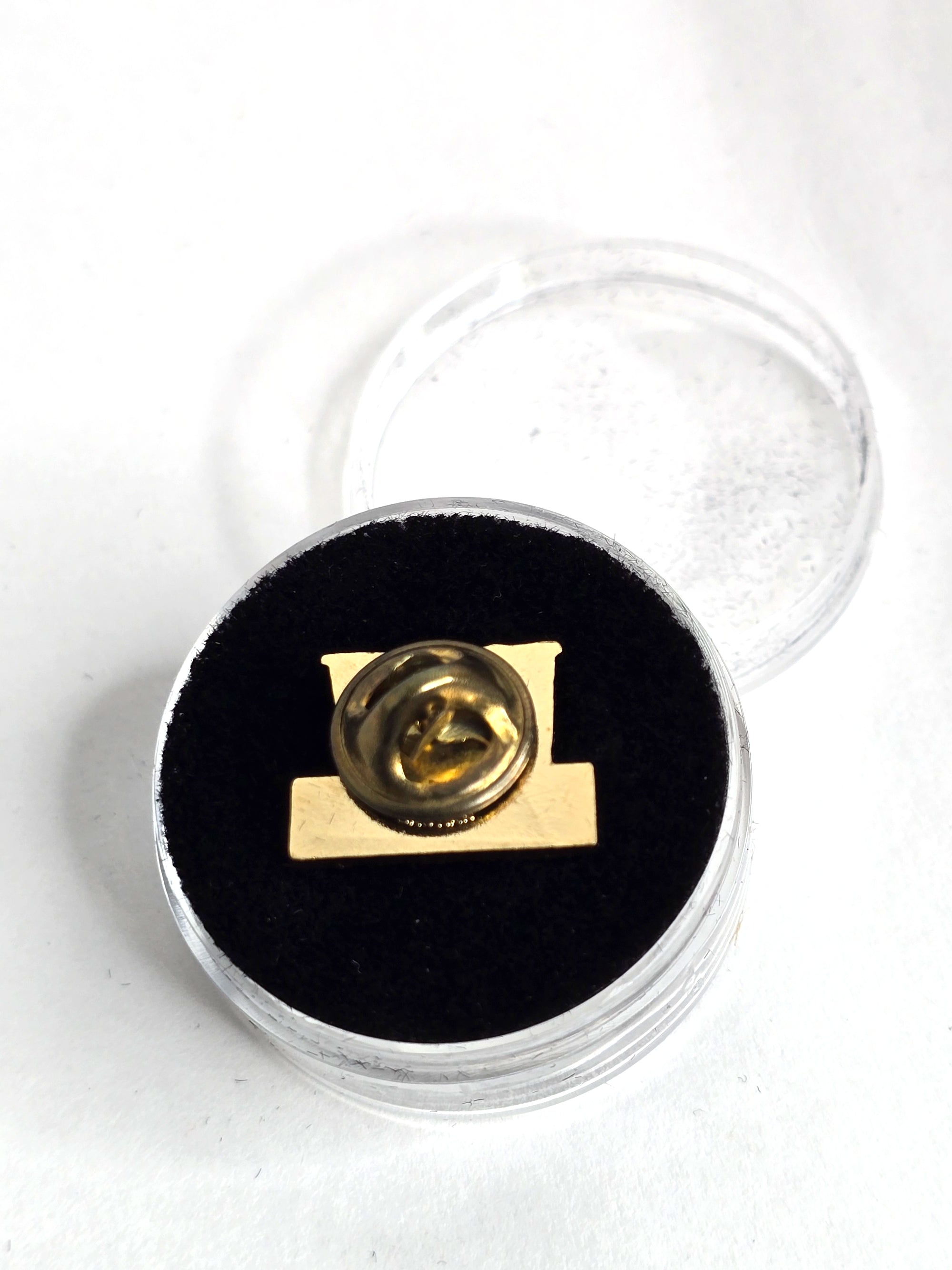 United Auto Worker Lapel Pin Collectible