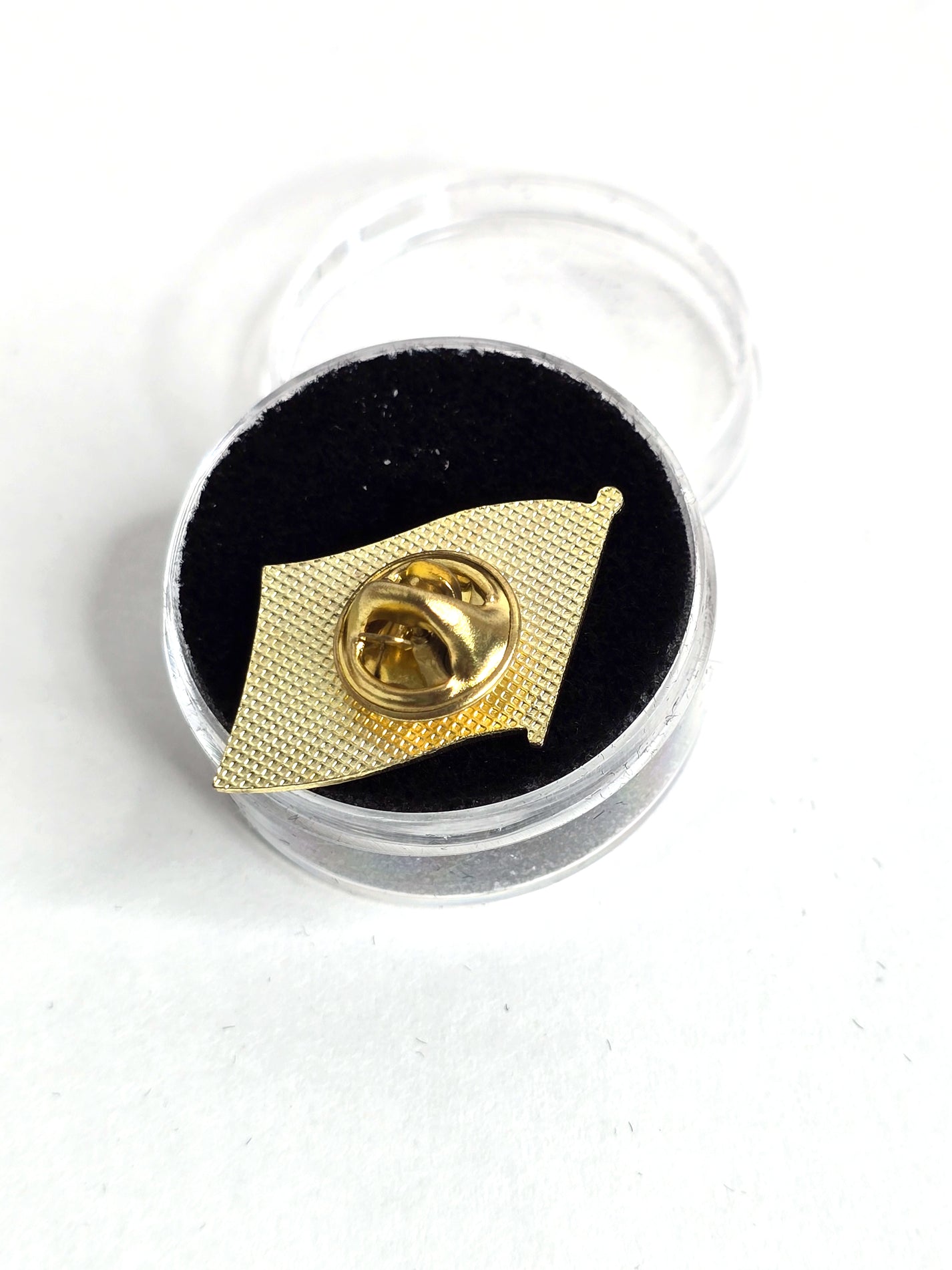 Vintage U.S. Flag Lapel Pin