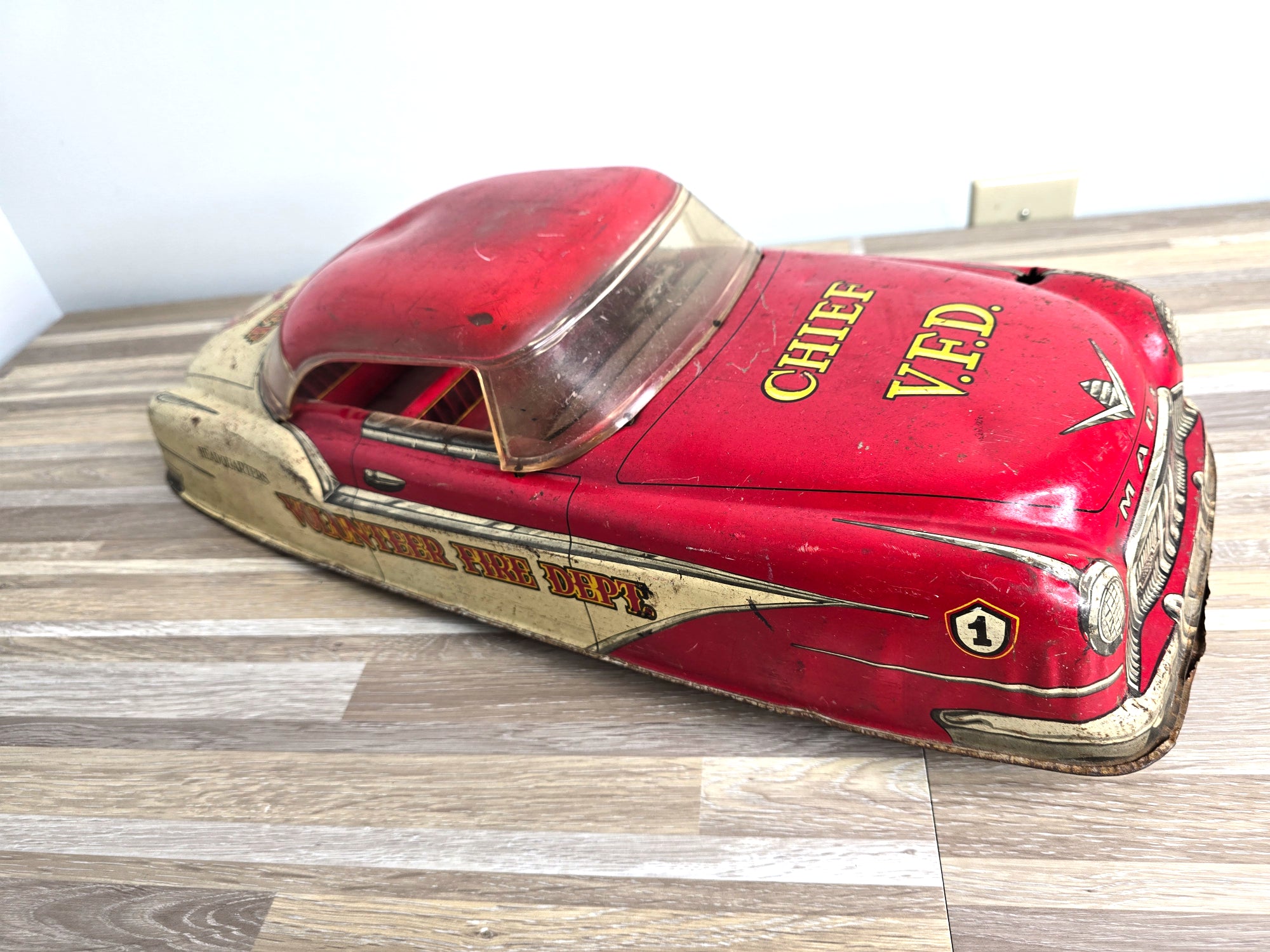 1950s Marx Tin Toy Fire Chief 18" Vintage Collectible