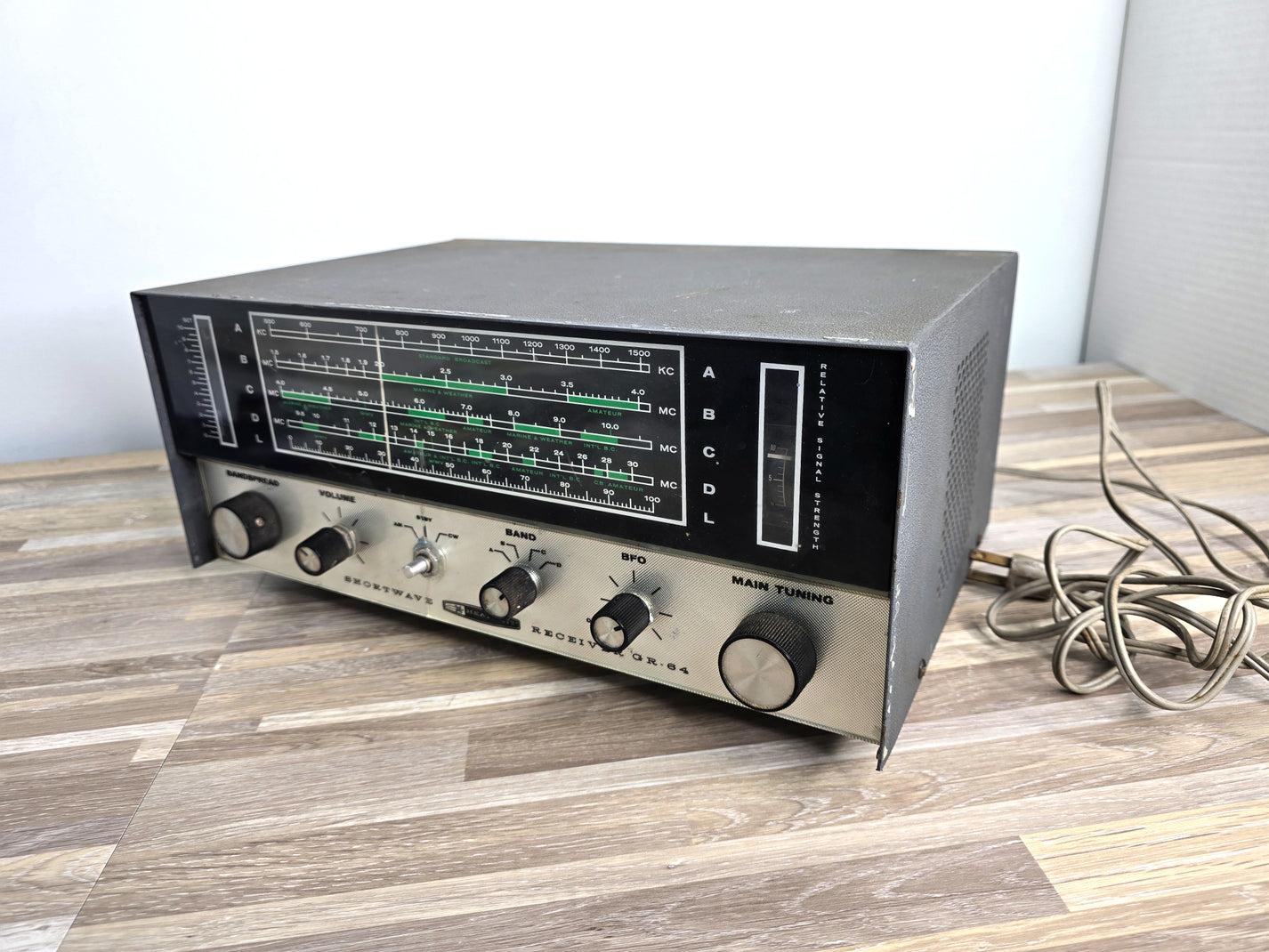 Shortwave Radio Heathkit Receiver GR-64