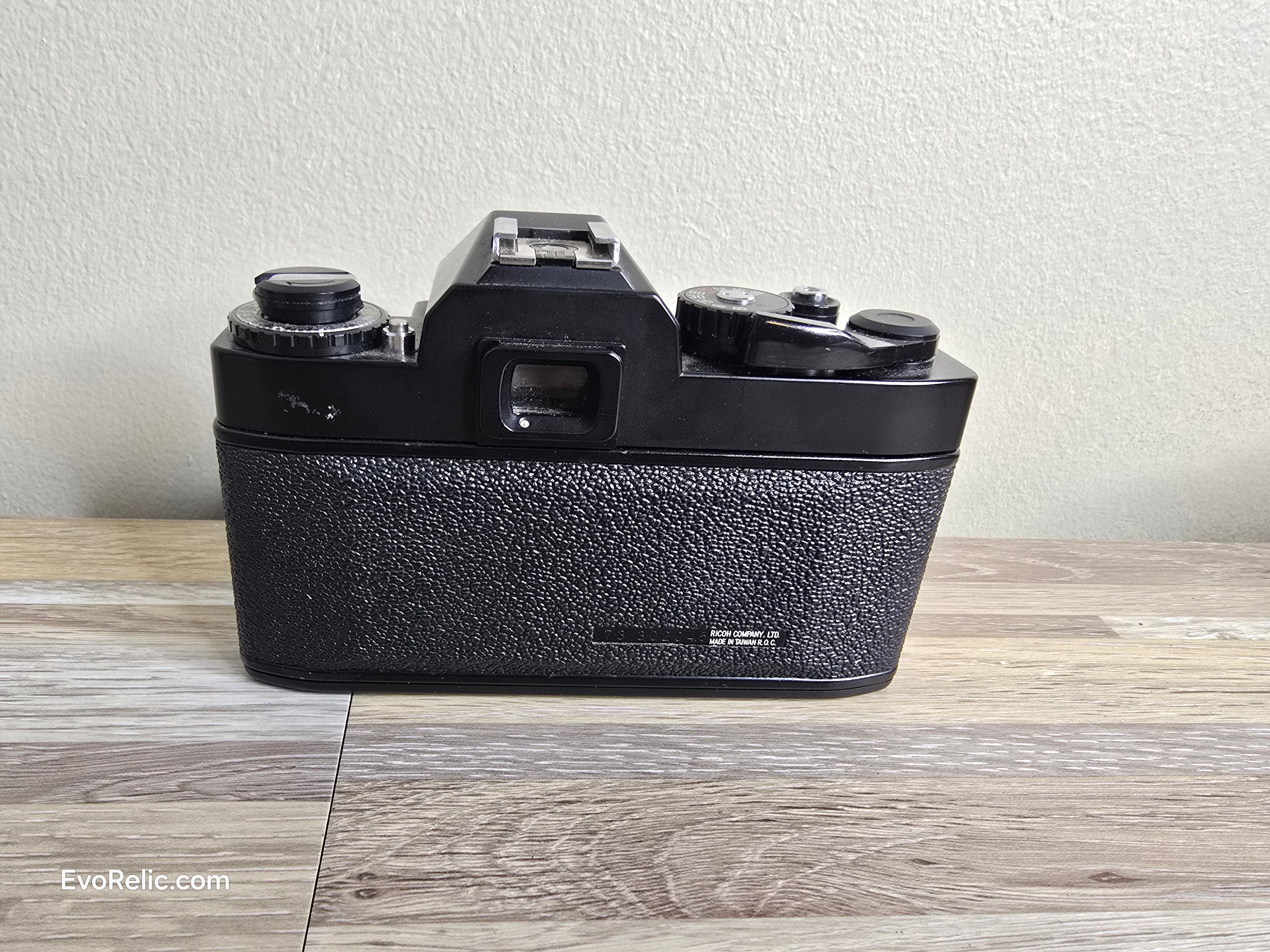 1982 Vintage Ricoh KR-5 35mm Camera