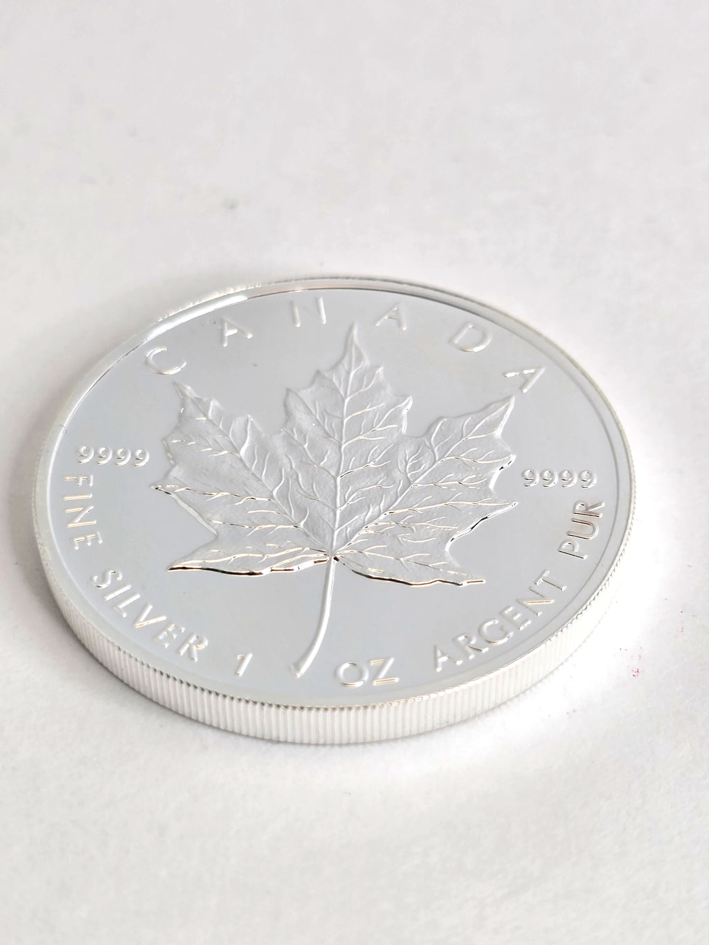 1998 Silver 1oz Canadian Maple Leaf Coin
