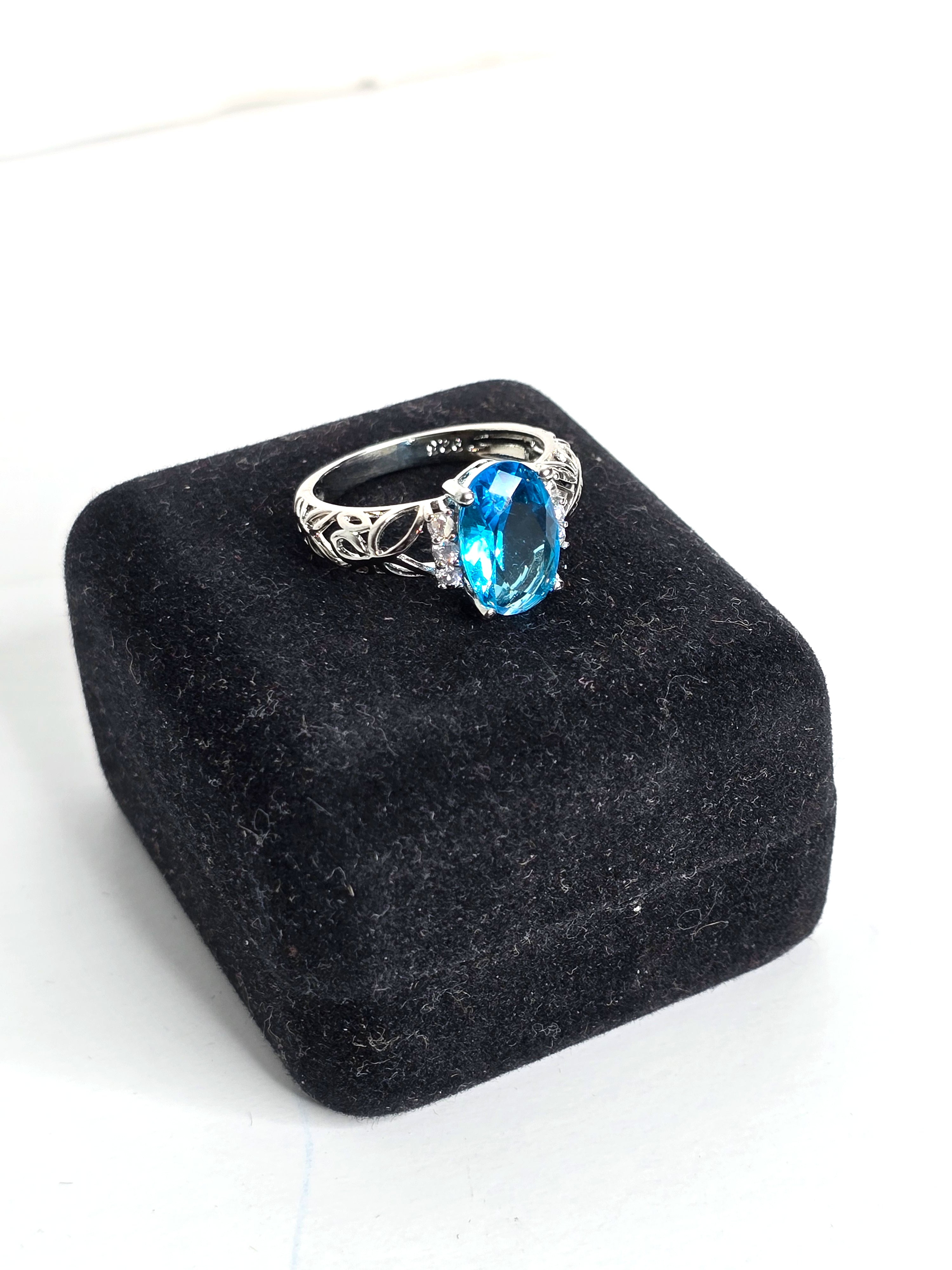 Blue Topaz Sterling Silver Ring Size 8