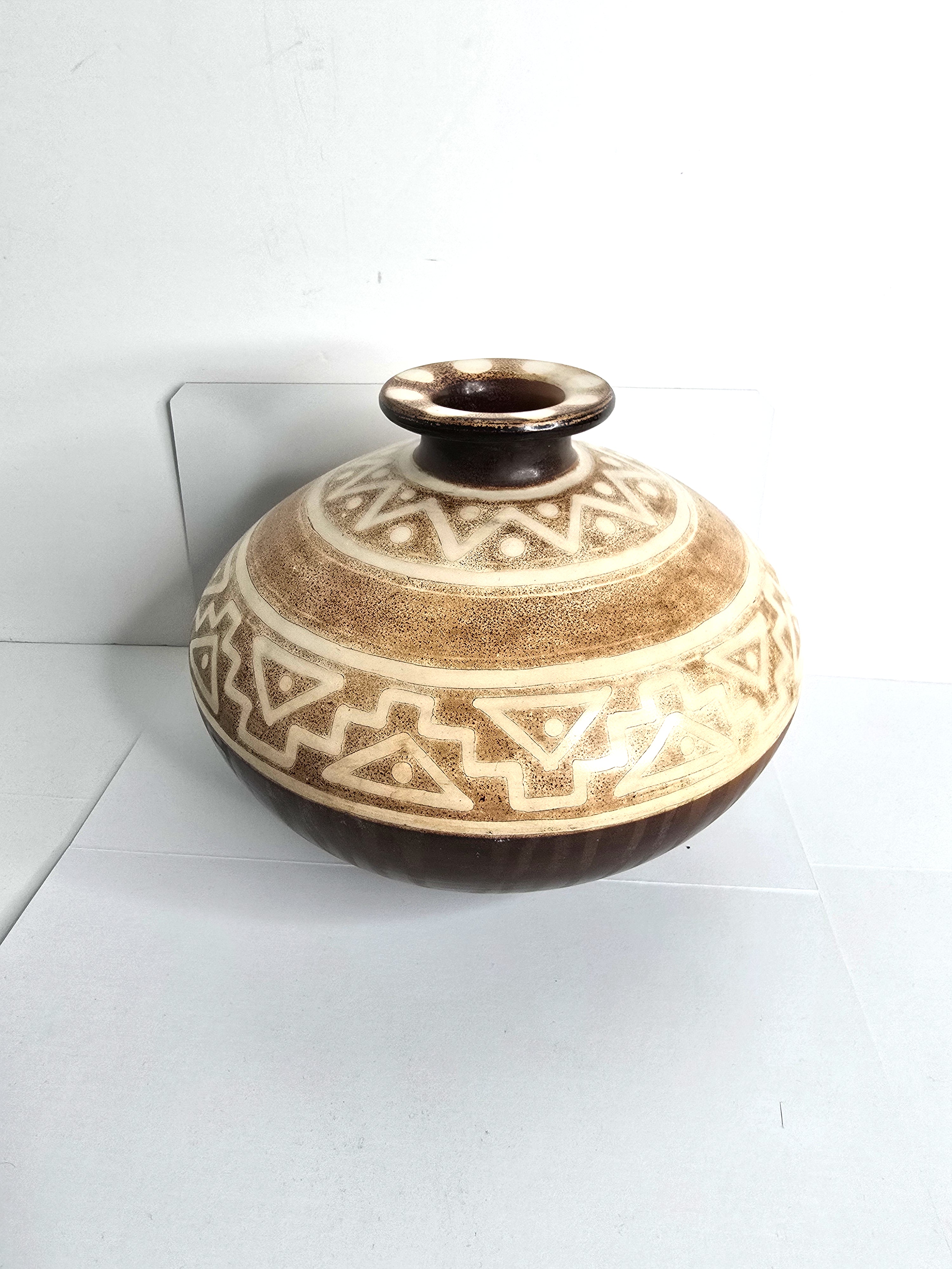 Art Peruvian Clay Pot Handmade Signed by Jose Sosa