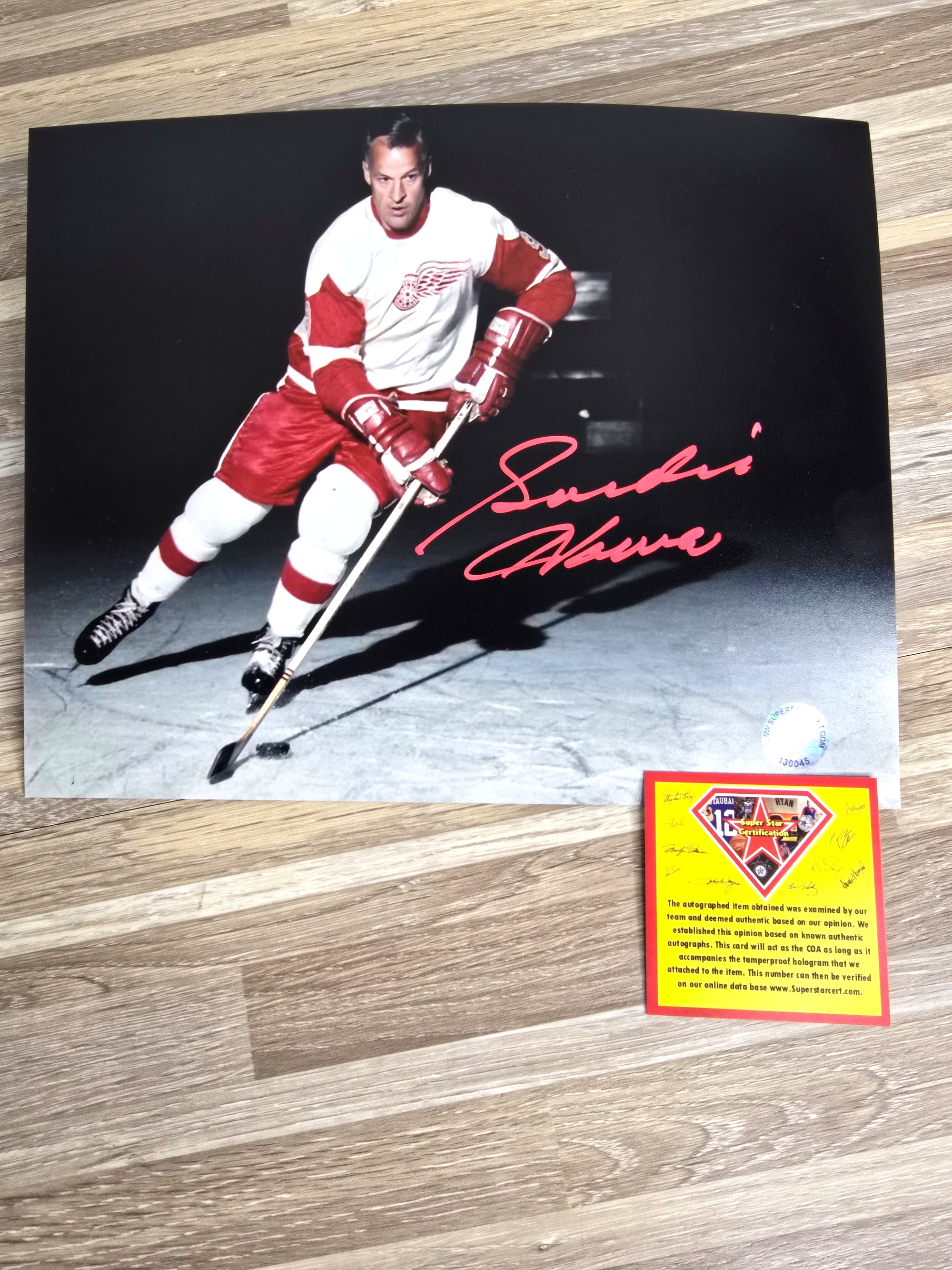 Gordie Howe Detroit Red Wings NHL Signed Photo - Authenticated