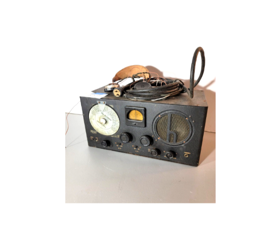 Militaria 1940s U.S Navy Tubed Radio
