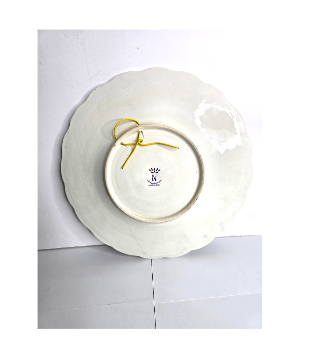 Art Capodimonte Italian Hand Painted Plate with 18k Gold Trim