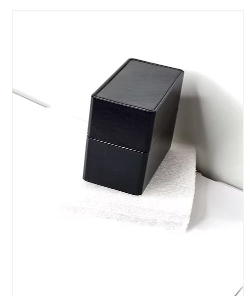 Watch Retro Women's Quartz Peebles