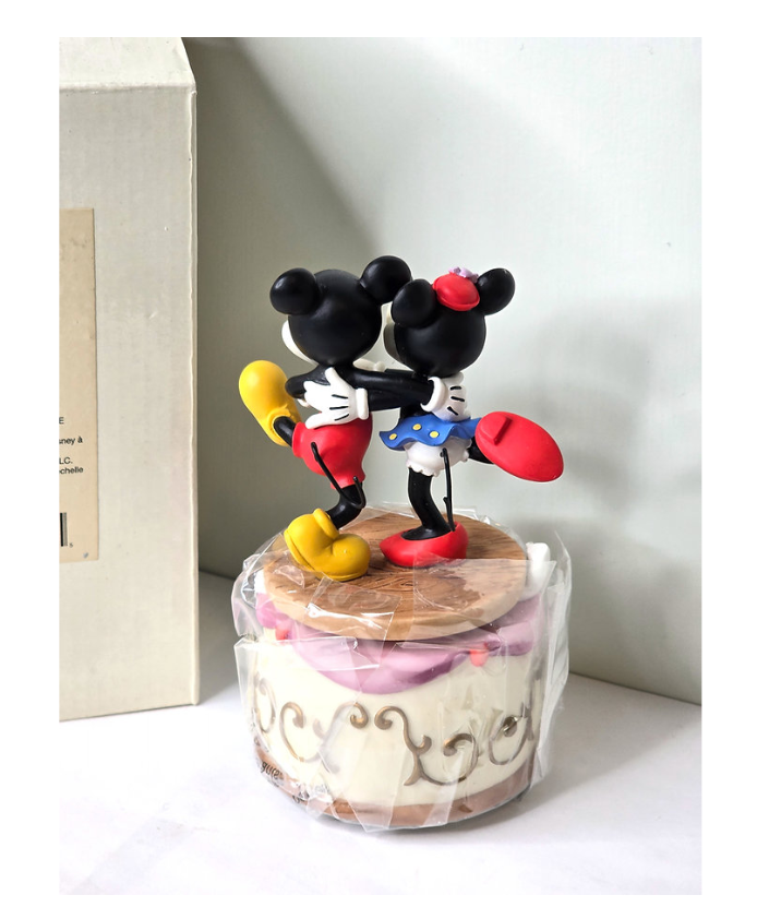 Disney Sweethearts Musical Figurines Mickey Minnie Enesco Avon Exclusive