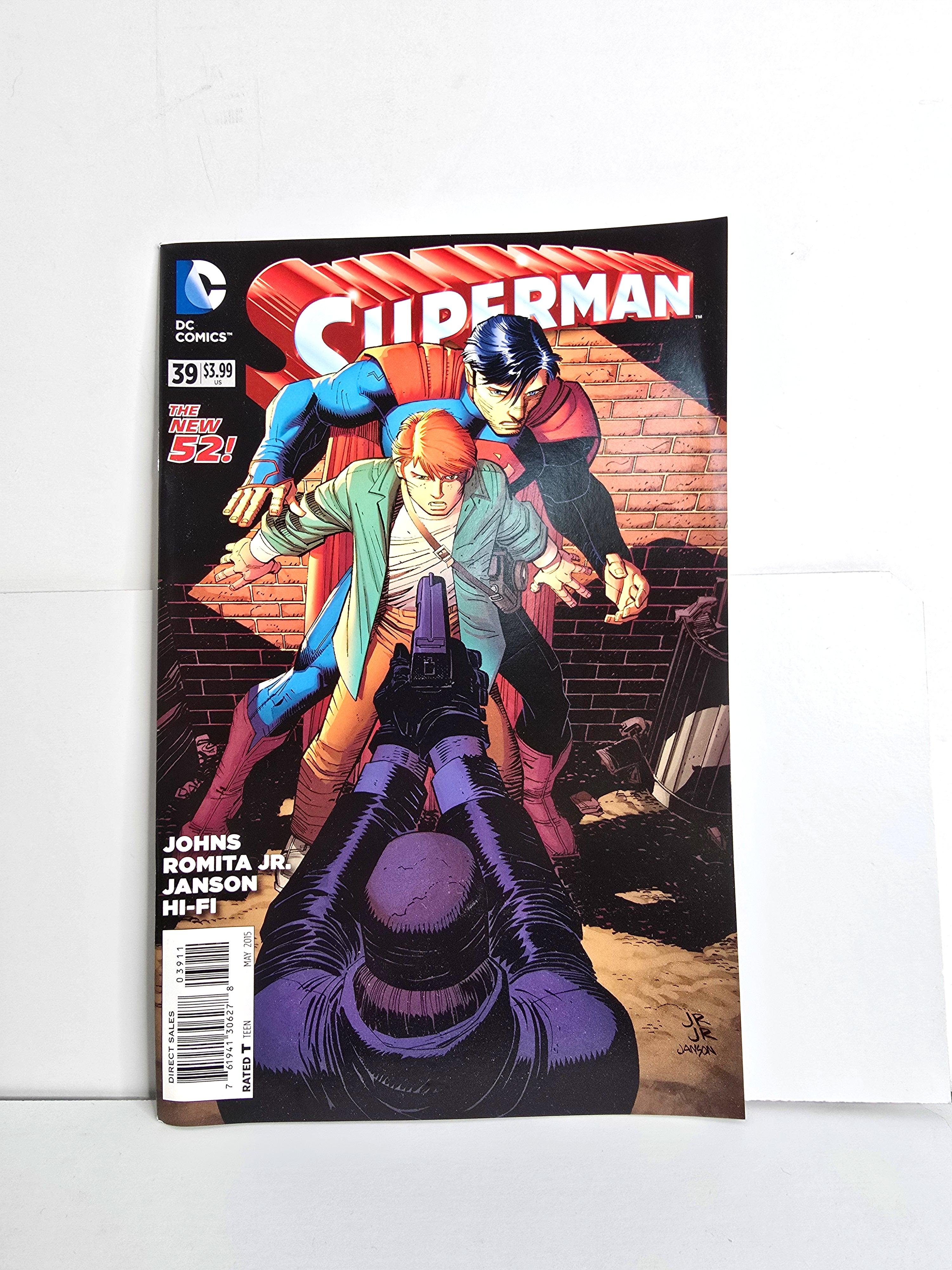 Superman DC Comics May 2015 No. 39