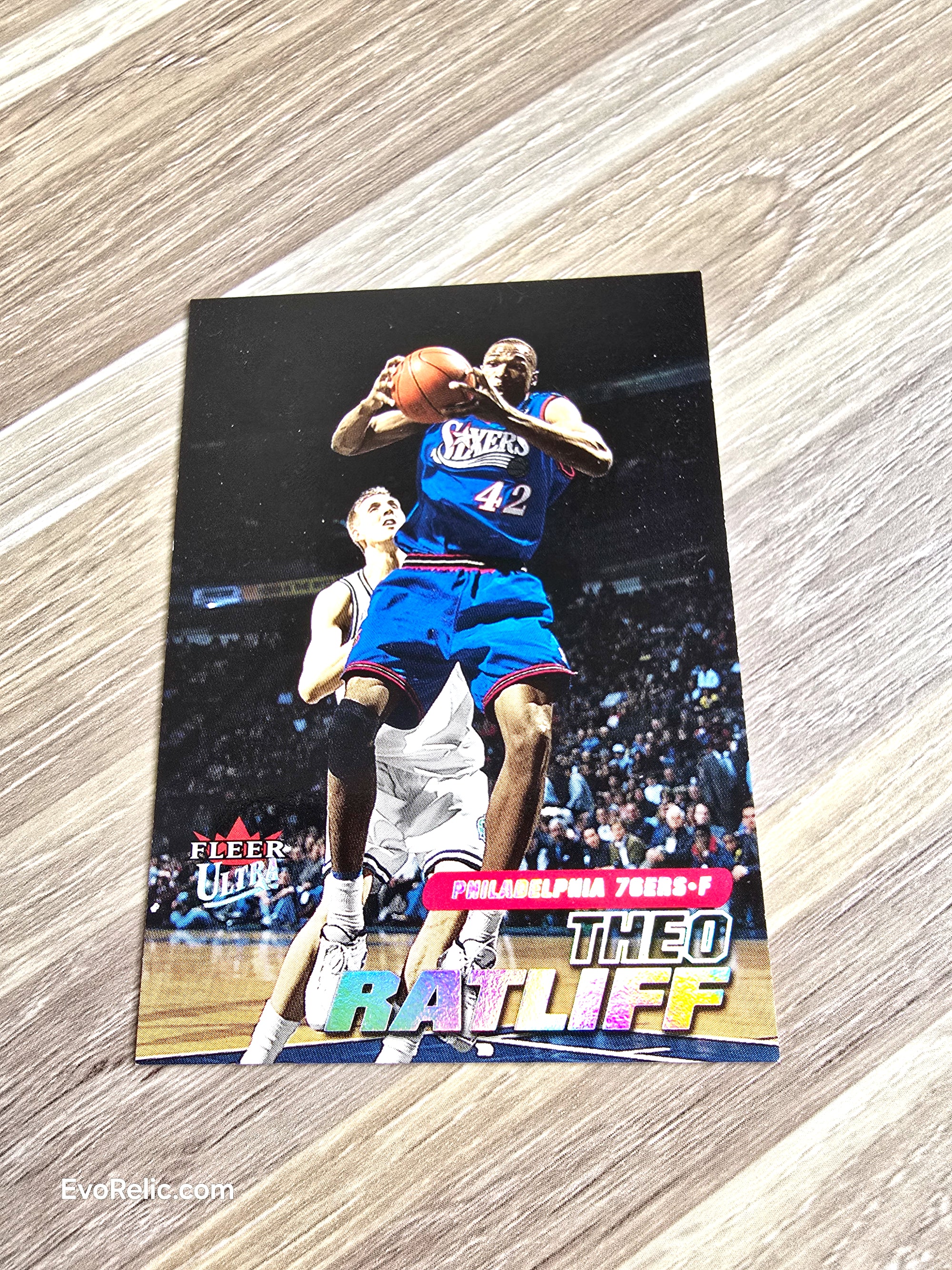 Theo Ratliff NBA Basketball Card 2000 Fleer No 116