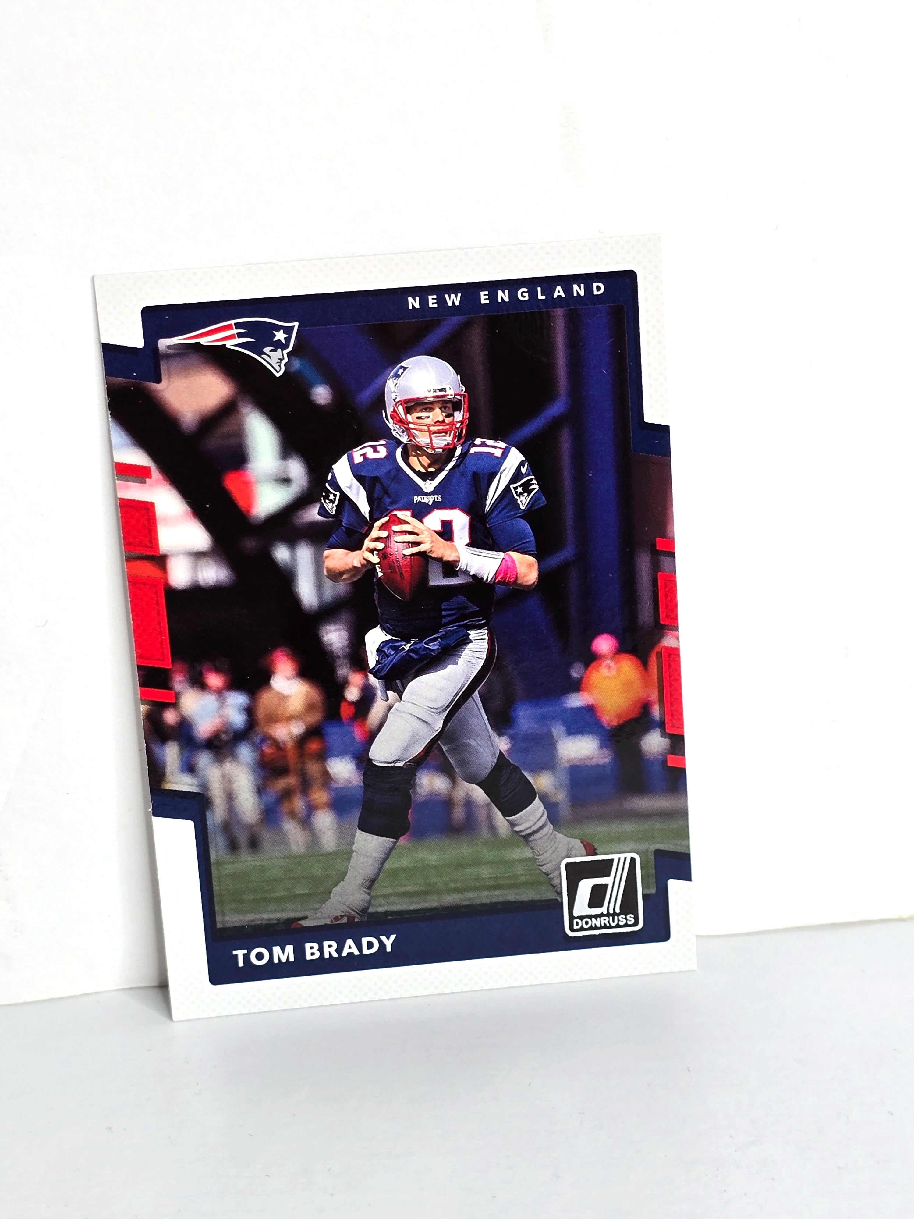 Tom Brady Football Card 2017 Panini No. 64