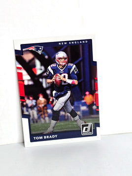Tom Brady Football Card 2017 Panini No. 64