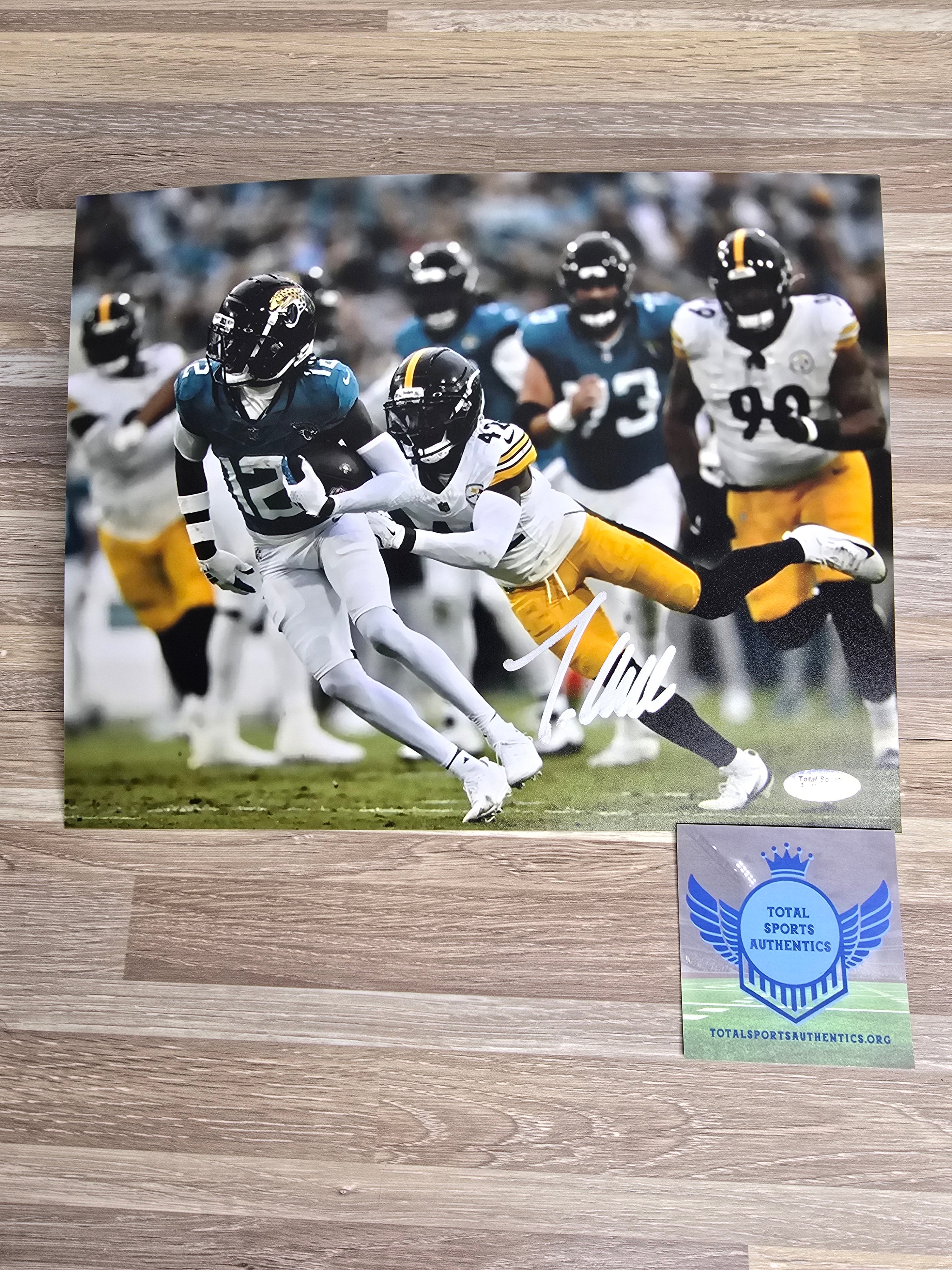 Travis Hunter Jacksonville Jaguars NFL Signed Photo - Authenticated