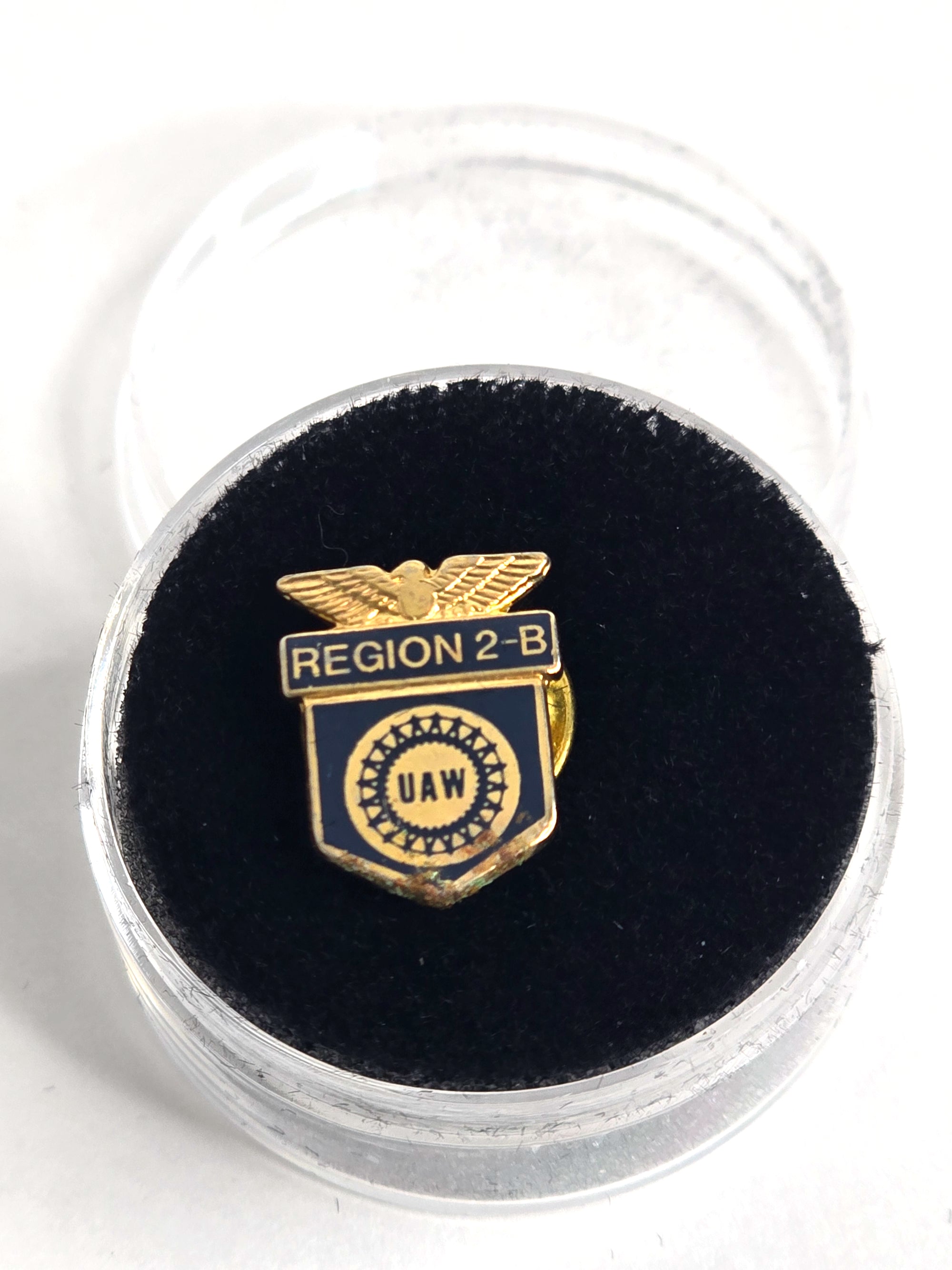 United Auto Workers 2-B Lapel Pin
